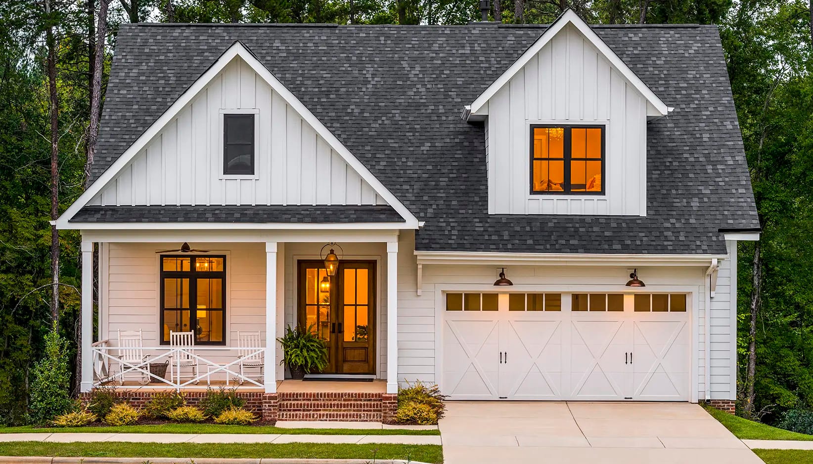 Coachman Steel Residential Garage Door Product Image