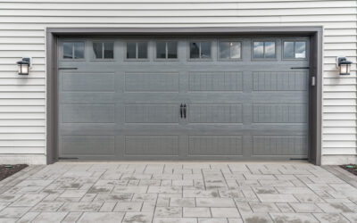 How to Choose the Right Garage Door for Your Home in 2025
